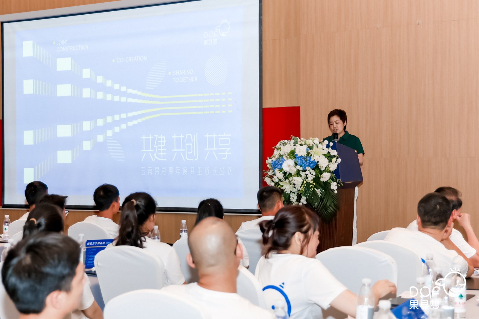 8b7a55d0515e95fbf3017ada0d16642.jpg
